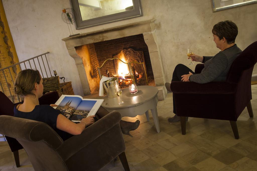 Logis Des Clos Et Restaurant Bistrot Des Grands Crus